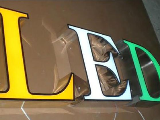 邵阳介绍LED招牌的基础知识。